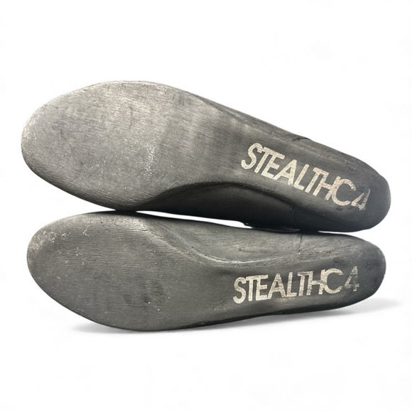 Five 10 Climbing Shoes - Picture 5 of 6